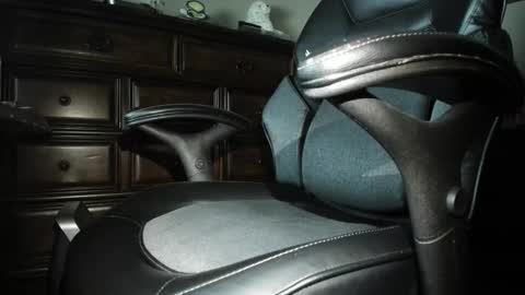 Snapshot of kwufbenk475692 chatting on February 5, 5:56 am kwufbenk475692 online show from February 5, 5:56 am