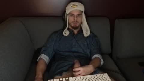 kxng222 online show from December 3, 6:10 am