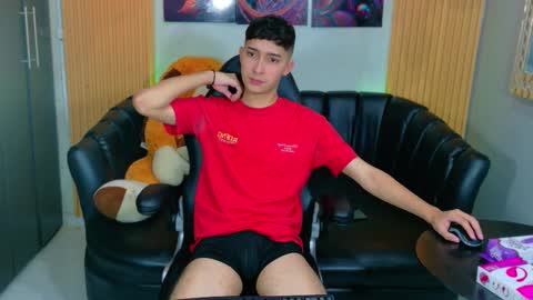 Snapshot of kygo_williams chatting on September 22, 3:25 pm Kygo online show from September 22, 3:25 pm