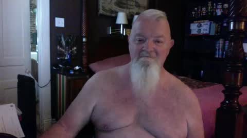 Snapshot of kyhgihntight chatting on October 14, 6:31 pm Nick Nude Celt KYHighNTight online show from October 14, 6:31 pm