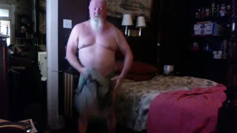 Snapshot of kyhgihntight chatting on June 22, 3:19 am Nick Nude Celt KYHighNTight online show from June 22, 3:19 am