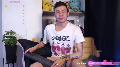 Snapshot of kyle_bratz chatting on October 7, 7:55 pm kyle online show from October 7, 7:55 pm