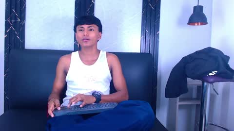 Kyle Dimons online show from April 1, 12:00 am