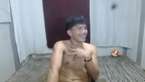 kyle_lourence online show from April 27, 2:26 pm