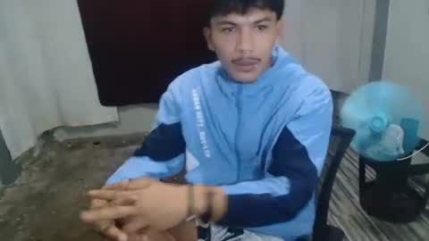 kyle_lourence online show from May 6, 10:42 am