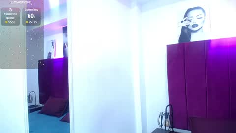 Kylee28 online show from February 6, 8:23 pm