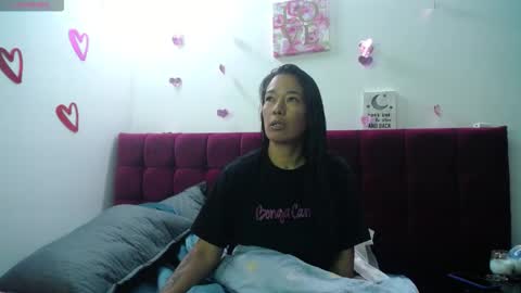 Kylee28 online show from September 21, 6:37 am