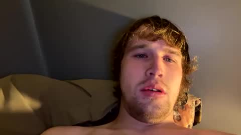 kylelovepussy69 online show from February 25, 9:13 pm