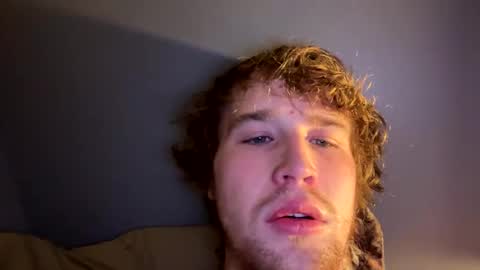kylelovepussy69 online show from March 5, 10:11 am