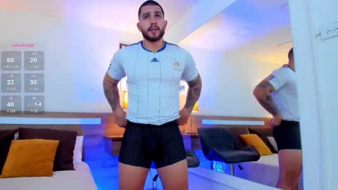 kylenorth_ online show from September 23, 2:20 pm