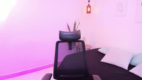 kyle online show from October 11, 4:12 am