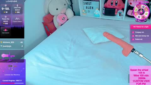 Snapshot of kylesweet chatting on January 7, 6:16 am SweetAlienBunny online show from January 7, 6:16 am