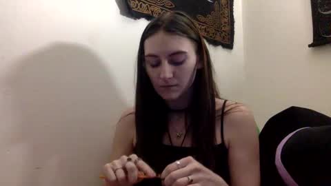 Kylianna online show from February 4, 10:45 pm