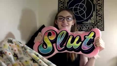 Snapshot of kylianna chatting on January 17, 1:43 am Kylianna online show from January 17, 1:43 am