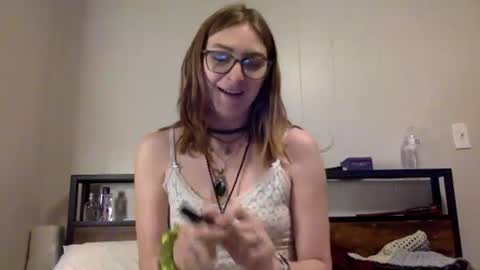 Snapshot of kylianna chatting on June 21, 1:30 am Kylianna online show from June 21, 1:30 am