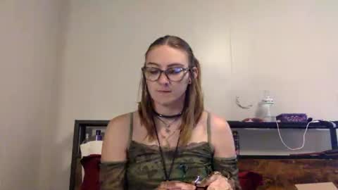 Snapshot of kylianna chatting on July 23, 8:51 pm Kylianna online show from July 23, 8:51 pm