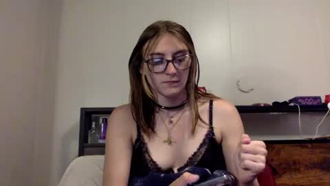 Snapshot of kylianna chatting on August 3, 10:35 pm Kylianna online show from August 3, 10:35 pm