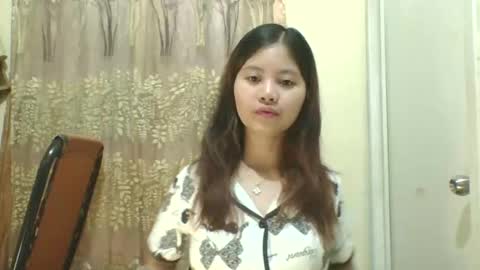 its me KYLIE online show from September 24, 4:43 pm