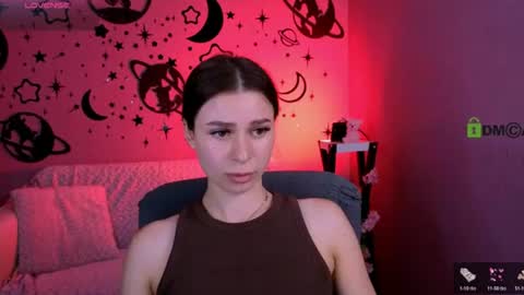 Snapshot of kylie_angel3 chatting on June 15, 9:22 am Kylie loves u online show from June 15, 9:22 am