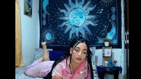 kylie online show from November 17, 10:04 pm