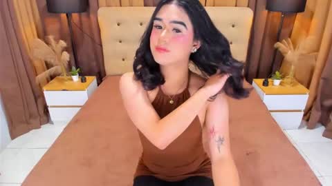 Snapshot of kylie_cums chatting on February 16, 2:02 pm kylie_cums online show from February 16, 2:02 pm