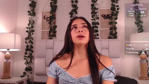 Snapshot of kylie_golden chatting on January 22, 6:10 pm Kylie Myers online show from January 22, 6:10 pm