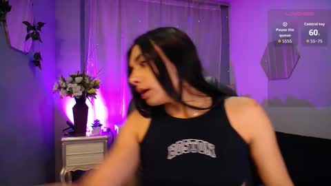 Snapshot of kylie_golden chatting on September 17, 12:18 pm Kylie Myers online show from September 17, 12:18 pm