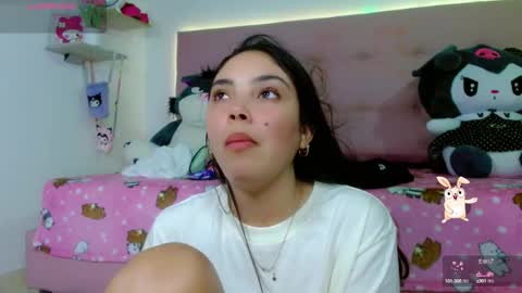Snapshot of kylie_hottt_ chatting on March 3, 3:19 am k ylie online show from March 3, 3:19 am