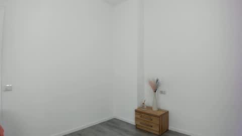 Kylie online show from September 12, 7:03 pm