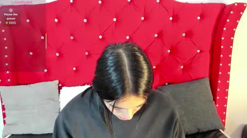 kylie_ls online show from February 4, 3:23 am