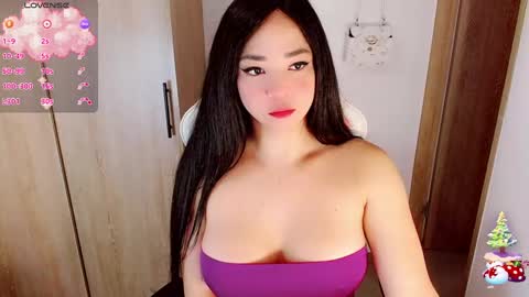 kylie martinez online show from December 3, 2:03 am