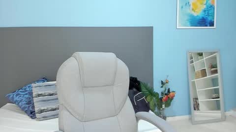 Kylie Reyes  online show from October 8, 7:33 pm