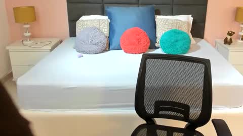 Melissa online show from November 7, 10:59 am