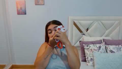 Melissa online show from May 29, 11:41 am