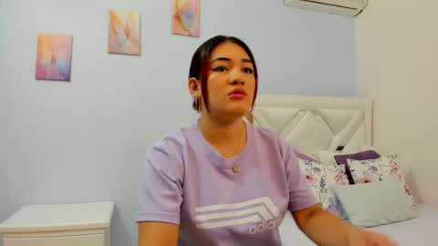 Melissa online show from July 29, 11:30 am