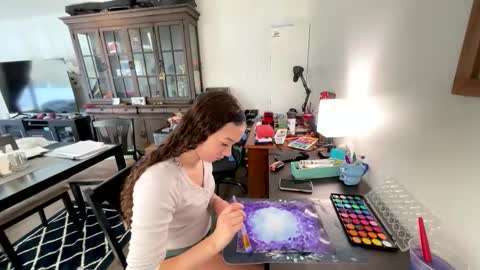 Kylie online show from February 12, 7:53 pm