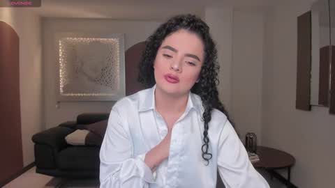 Snapshot of kyliejenkins1 chatting on November 12, 11:10 am Kylie Jenkins online show from November 12, 11:10 am