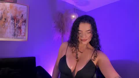 Kylie Jenkins online show from April 13, 11:16 am