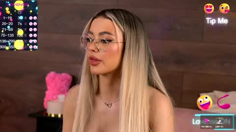 Kylie online show from December 10, 3:30 am