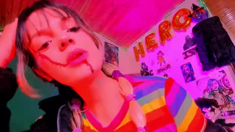   online show from October 12, 10:42 pm