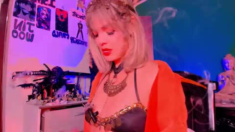   online show from October 25, 3:47 am