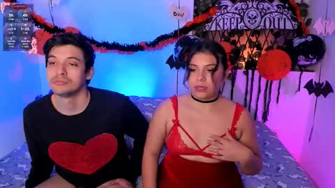 Snapshot of kylietimothee chatting on October 27, 6:01 pm kylietimothee online show from October 27, 6:01 pm