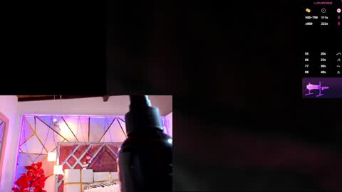 Snapshot of kylievictoria_ chatting on December 11, 5:21 am Kylie online show from December 11, 5:21 am