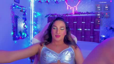 Snapshot of kylievictoria_ chatting on December 30, 7:26 am Kylie online show from December 30, 7:26 am