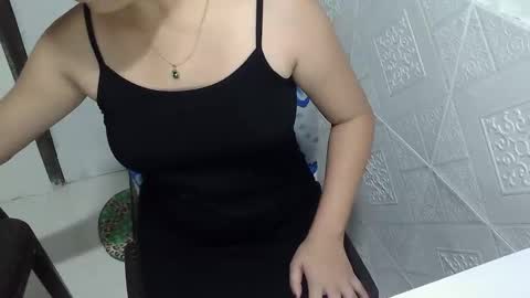 kylie online show from April 5, 12:35 pm