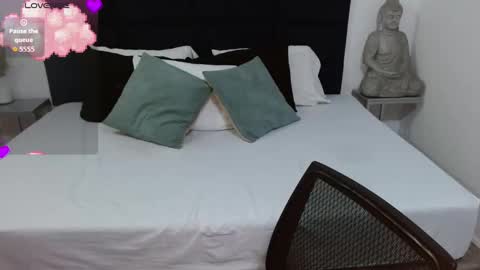 Kylie online show from October 8, 10:46 am