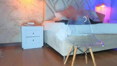 Snapshot of kylle_2050 chatting on February 24, 11:19 am Kyle online show from February 24, 11:19 am