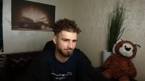 KyloEast online show from June 7, 4:27 am