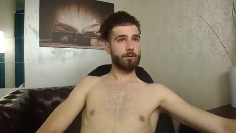 KyloEast online show from June 17, 4:37 am