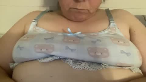 KYLO online show from December 22, 1:45 am